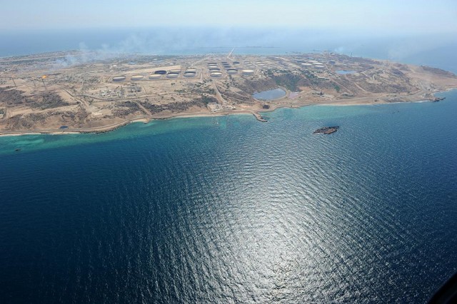 عکس های هوایی از جزیره خارگ 10