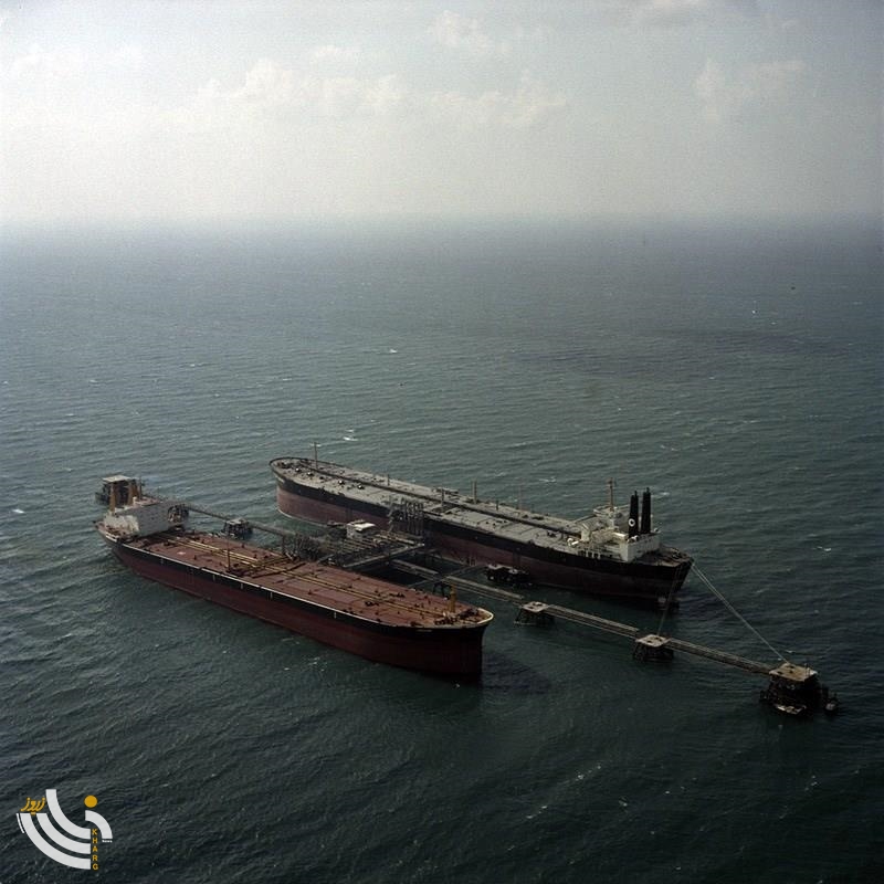 اسکله آذرپاد خارگ سال 1350 15