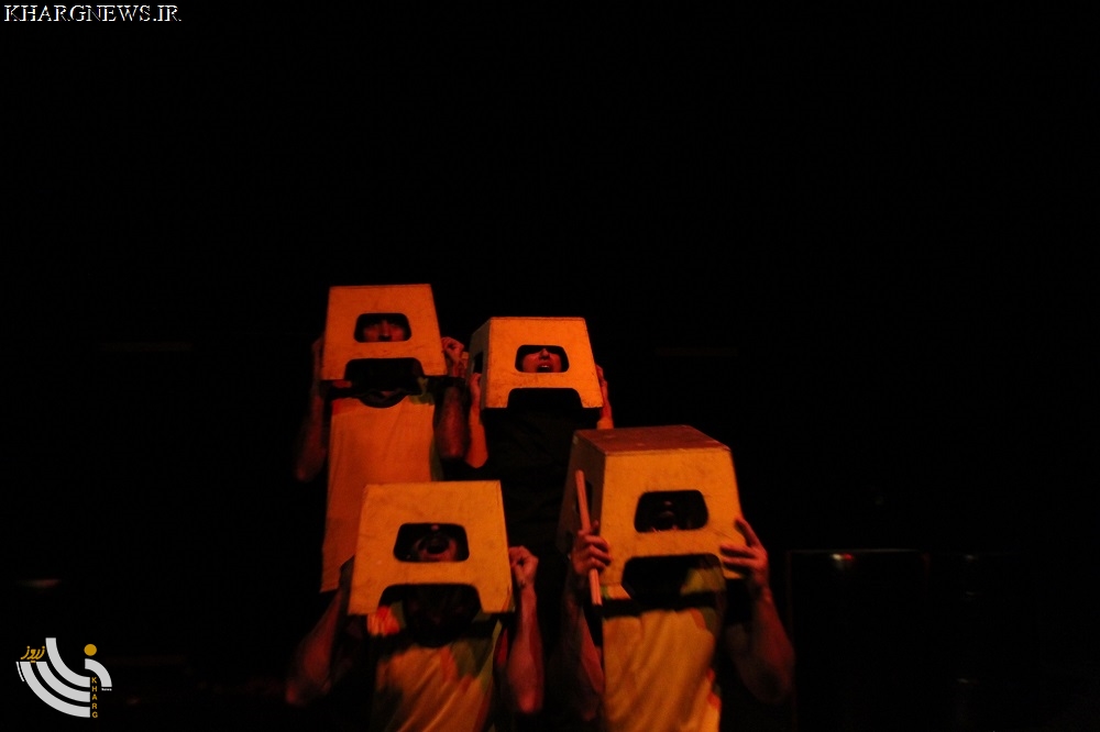 نمایش جنگ بازی 8