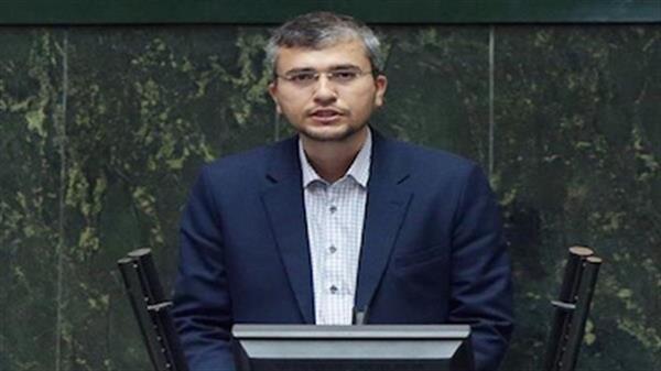 وزیر جهاد کشاورزی پاسخگوی وضعیت خرمای دشتستان باشد