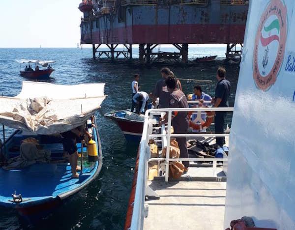 عملیات جستجوی غواص مفقود شده در نزدیکی سکوی نفتی فروزان