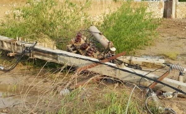 توفان و باران به شبکه برق شهرستان دشتی خسارت وارد کرد