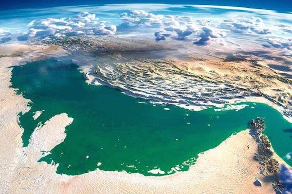 "خلیج‌فارس" آوازه به‌بلندای تاریخ / استان بوشهر ظرفیت‌های مهمی در اقتصاد دریامحور دارد