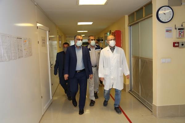تلاش ها و جانفشانی های کادر درمان در اذهان ملت ایران خواهد ماند