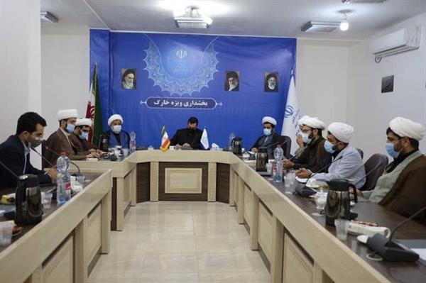 خارگ نماد وحدت است/ حضور اقوام و مذاهب مختلف در جزیره