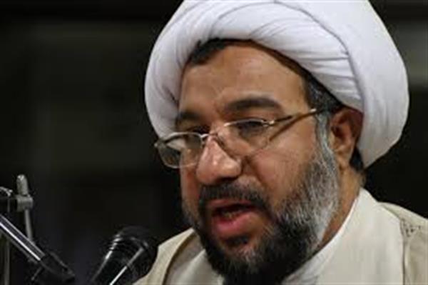مسئولین نیز همانند مردم، بصیرت و اطاعت خود از رهبری را نشان دهند
