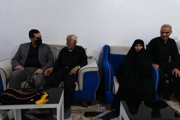 پیر غلام حسینی در جزیره خارگ تجلیل شد