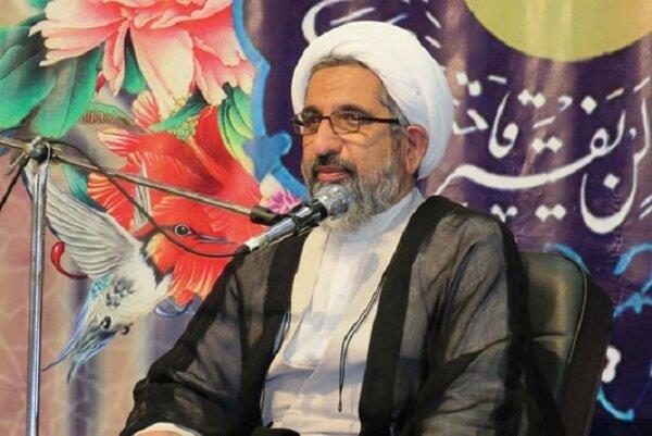 شهدا مایه حفظ نظام و هدایت‌گر این امت هستند