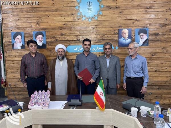 کارکنان جزیره خارگ ستون پایداری خدمات در «قلب انرژی» کشور هستند