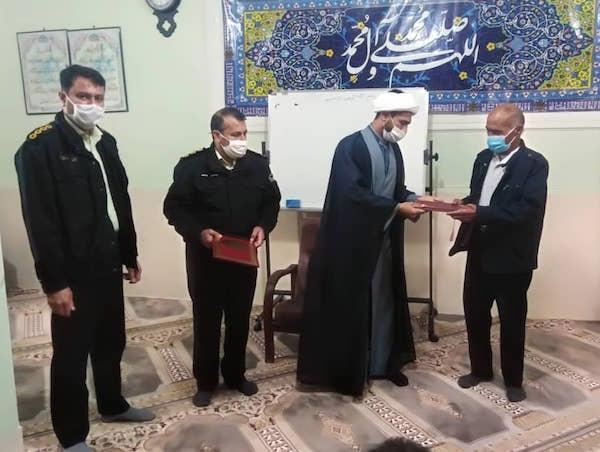 تقدیر از همرزم شهید سپهری توسط ناجا در جزیره خارگ