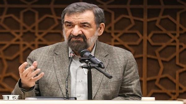 مشکلات با اصولگرا و اصلاح طلب درست نمی‌شود