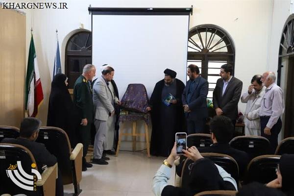 ۷ کتاب نویسنده بوشهری رونمایی شد