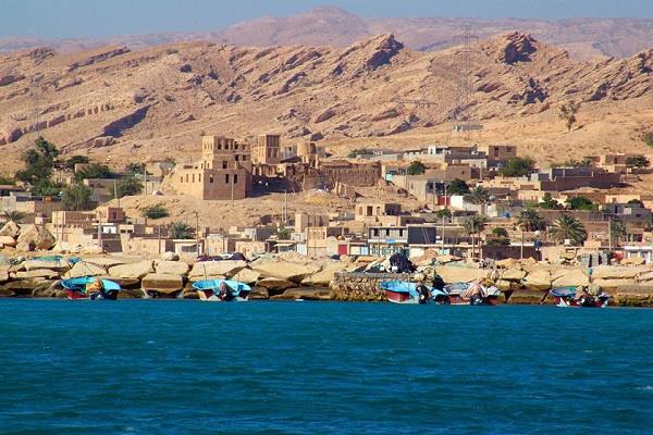 ۶ شیء تاریخی در بندر سیراف پیدا شد