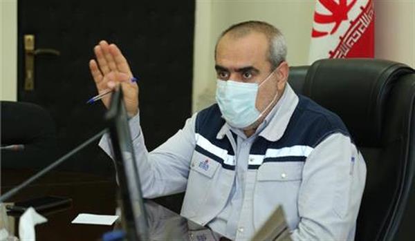 نجات لنج‌ باری در حال غرق از سوی کارکنان عملیات دریایی خارک