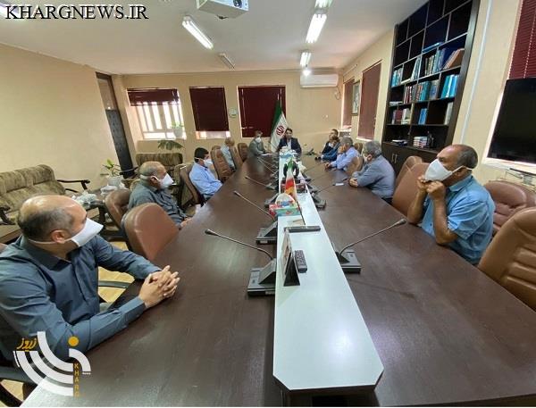 نشست صمیمی بخشدار ویژه خارگ با برخی از معتمدین جزیره خارگ + تصاویر