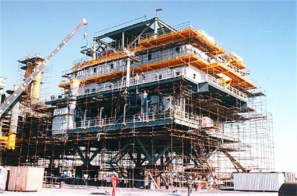 نصب سکوهای سرچاهی دریایی محققان کشور در مرز ایران و عربستان
